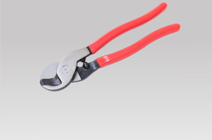 Compact Cable Cutter Up to 70mm
