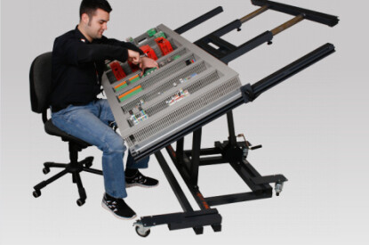 Manual Assembly Table action